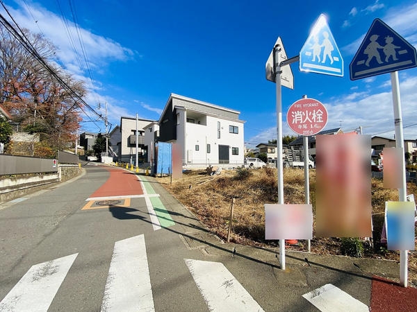 綾瀬市寺尾本町３丁目の土地