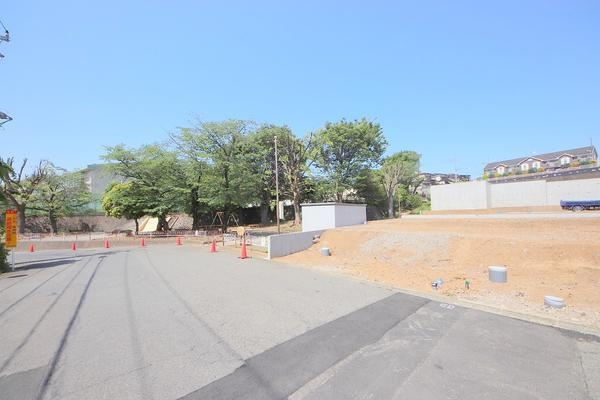 綾瀬市蓼川1丁目　建築条件なし売地　no17