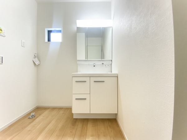 海老名市下今泉4丁目2期　新築分譲住宅　2号棟
