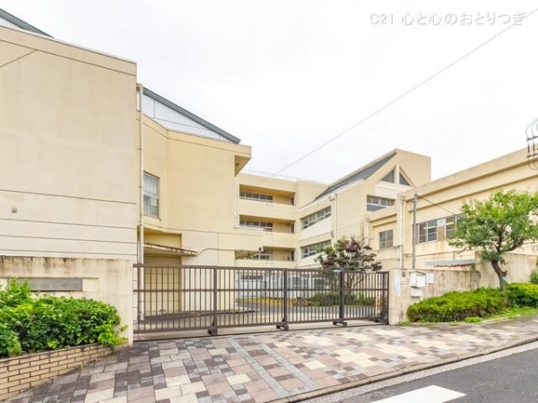 横浜市青葉区桂台2丁目　新築分譲住宅(横浜市立桂小学校)