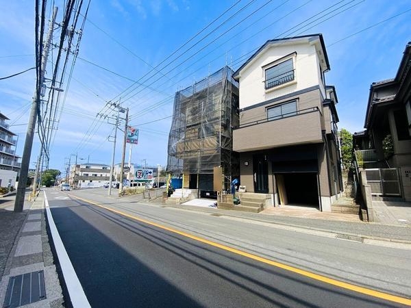 綾瀬市大上３丁目の中古一戸建て