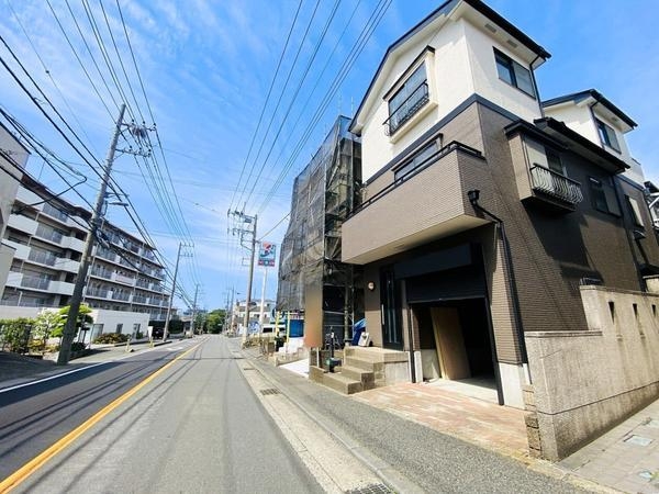 綾瀬市大上３丁目の中古一戸建て
