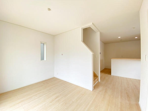座間市明王　新築戸建