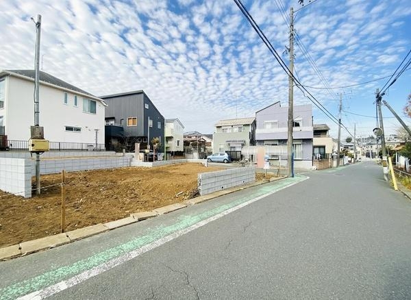 座間市立野台3丁目　新築戸建　全3棟　2号棟