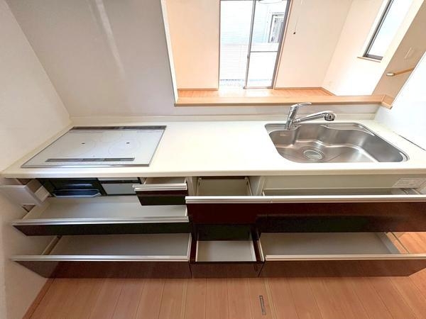 大和市鶴間１丁目の中古一戸建て