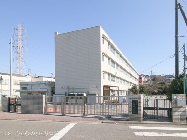 横浜市旭区白根６丁目の新築一戸建(横浜市立不動丸小学校)