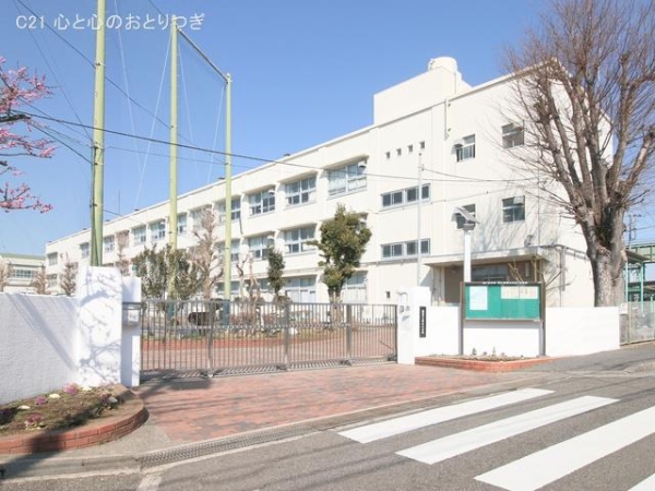 横浜市旭区白根６丁目の新築一戸建(横浜市立鶴ケ峯中学校)