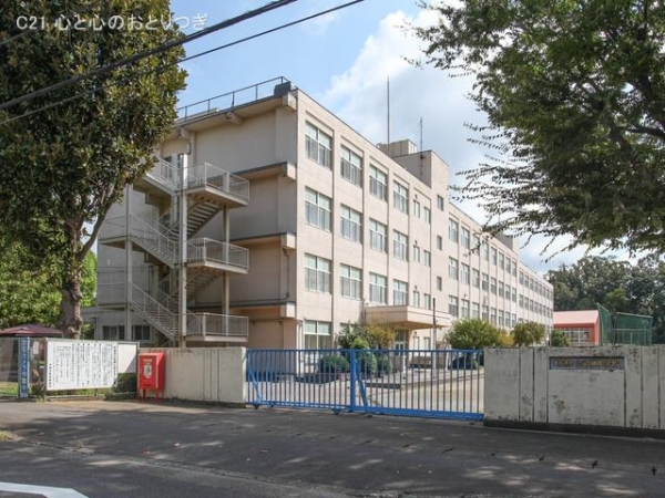 大和市上和田　新築戸建　全2棟　2号棟(大和市立上和田中学校)