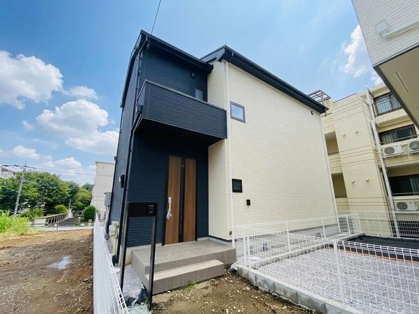 綾瀬市上土棚南2丁目　新築戸建　全2棟　2号棟