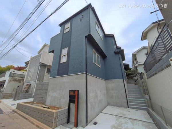 横浜市旭区中沢３丁目の新築一戸建