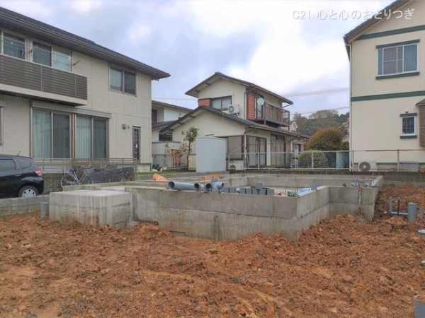 綾瀬市上土棚中６丁目の新築一戸建