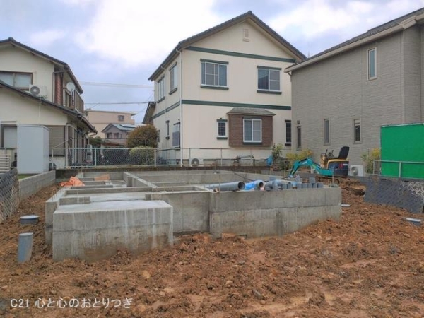 綾瀬市上土棚中６丁目の新築一戸建