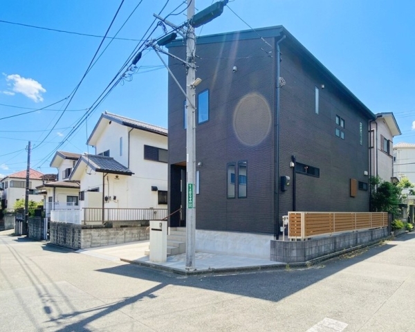 座間市入谷東３丁目の中古一戸建て