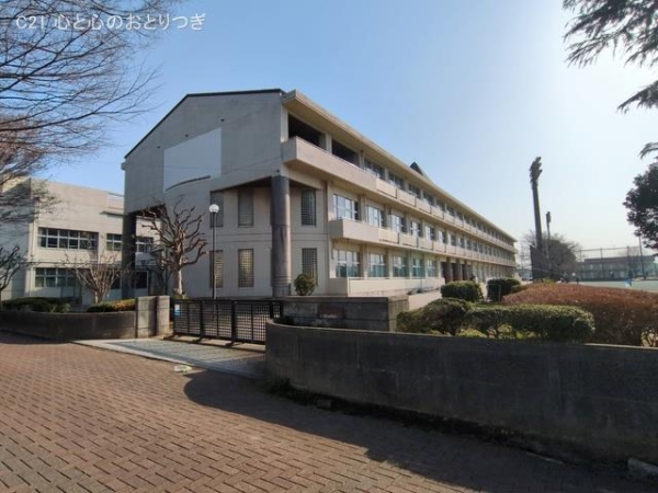 藤沢市長後の土地(藤沢市立長後中学校)