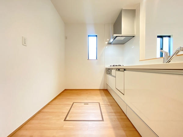 大和市深見　新築戸建　全2棟　B号棟