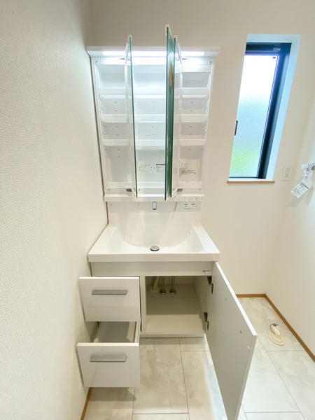 大和市深見　新築戸建　全2棟　B号棟
