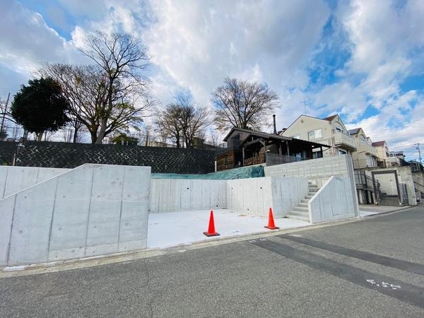 綾瀬市深谷上１丁目の土地