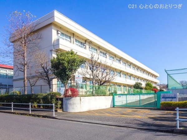町田市金井ヶ丘４丁目の新築一戸建(町田市立大蔵小学校)