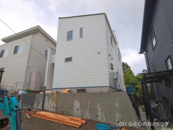 藤沢市片瀬山５丁目の新築一戸建
