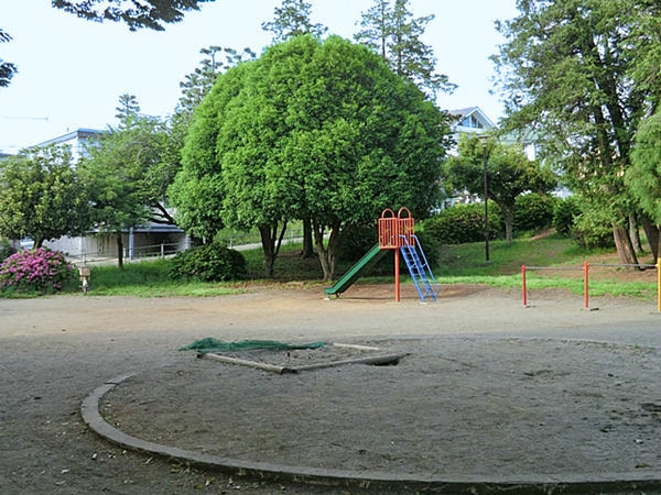 コスモつきみ野プライムコート(つきみ野5号公園)