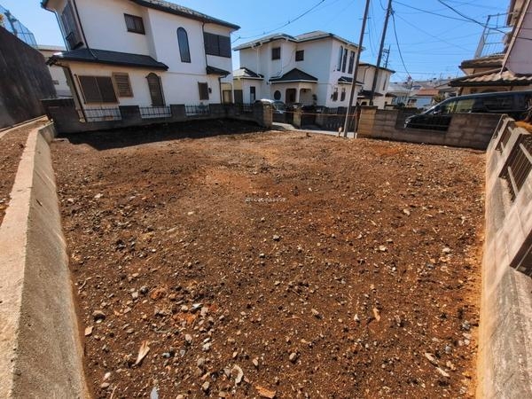 綾瀬市寺尾西3丁目　新築戸建