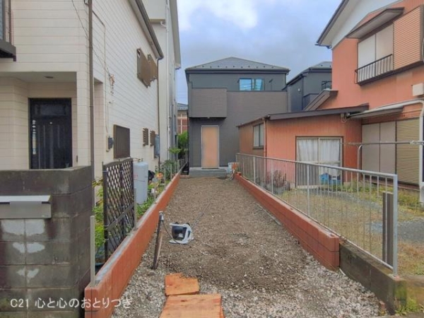 綾瀬市落合南３丁目の新築一戸建