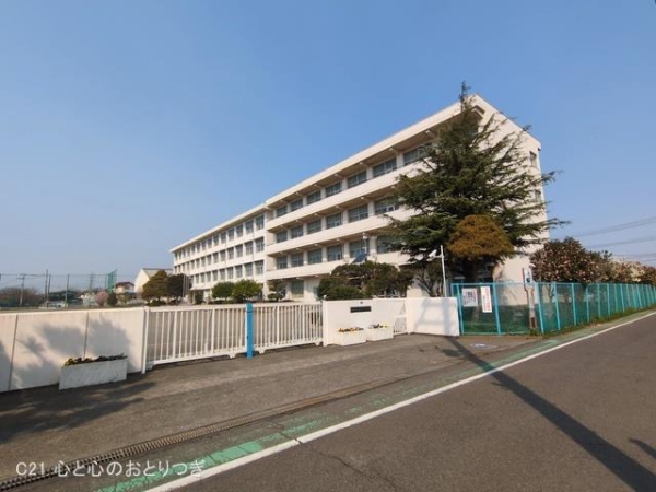 綾瀬市落合南３丁目の新築一戸建(綾瀬市立落合小学校)