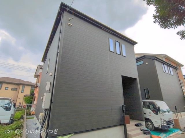 綾瀬市落合南３丁目の新築一戸建