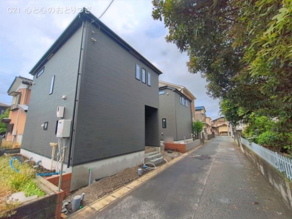 綾瀬市落合南３丁目の新築一戸建