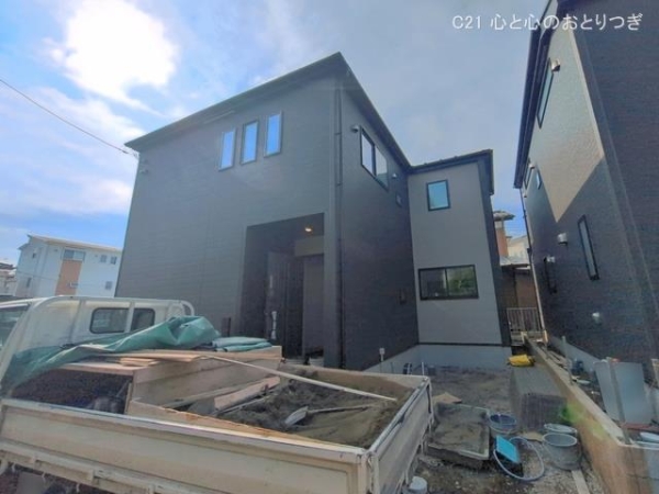 綾瀬市落合南３丁目の新築一戸建
