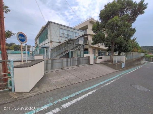 横浜市戸塚区上矢部町の新築一戸建(横浜市立上矢部小学校)