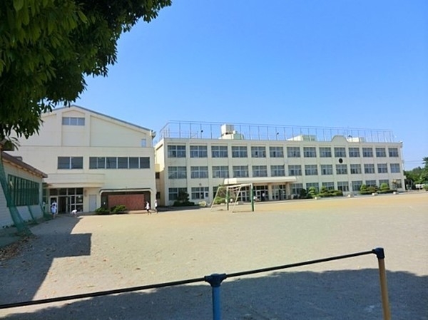 ニューファミール桜森(大和市立文ケ岡小学校)