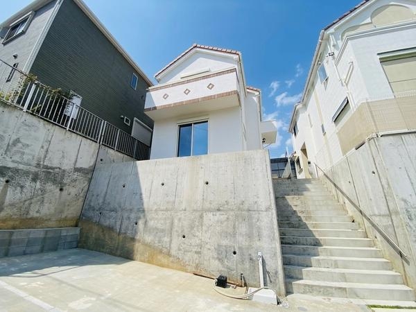 厚木市温水西1丁目　新築戸建