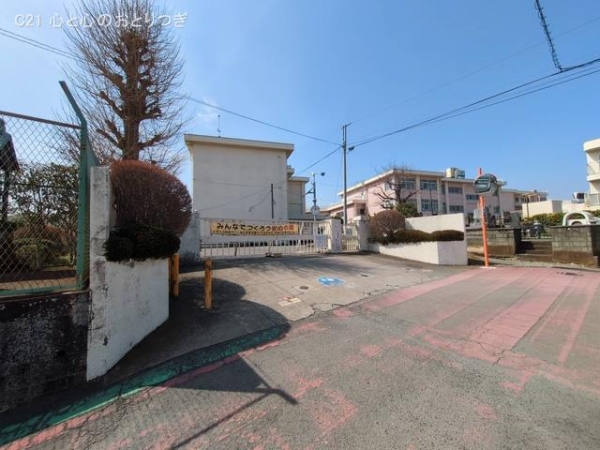 綾瀬市寺尾西３丁目の新築一戸建(綾瀬市立天台小学校)
