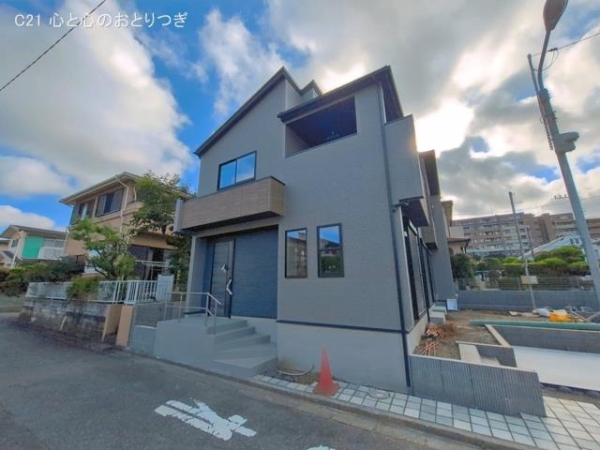 藤沢市本藤沢７丁目の新築一戸建