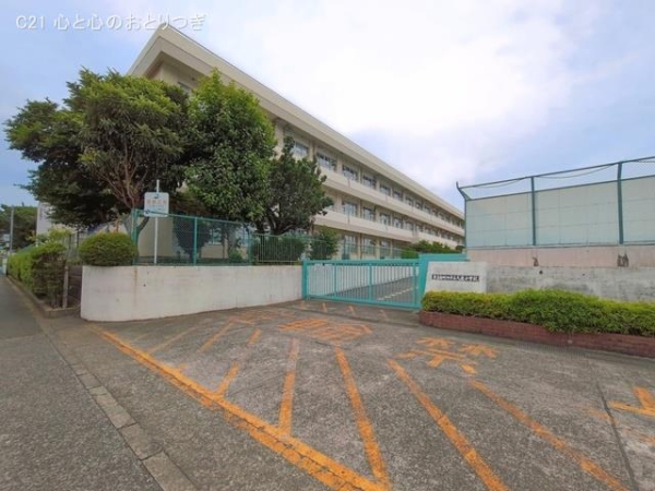 町田市金井６丁目の新築一戸建(町田市立大蔵小学校)