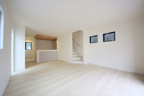 相模原市南区南台6丁目5期　新築分譲住宅　1号棟