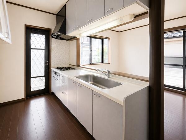 綾瀬市深谷上５丁目の中古一戸建て