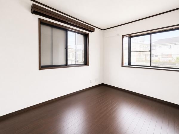 綾瀬市深谷上５丁目の中古一戸建て
