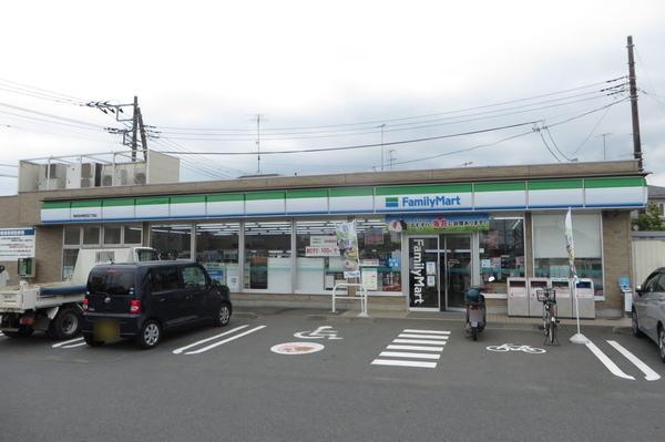 セザール第二厚木(ファミリーマート　海老名中新田五丁目店)