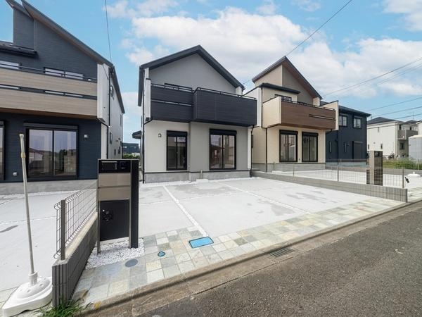 相模原市南区新戸　新築戸建　全3棟　2号棟