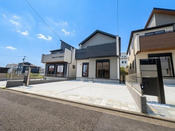 相模原市南区新戸　新築戸建　全3棟　2号棟