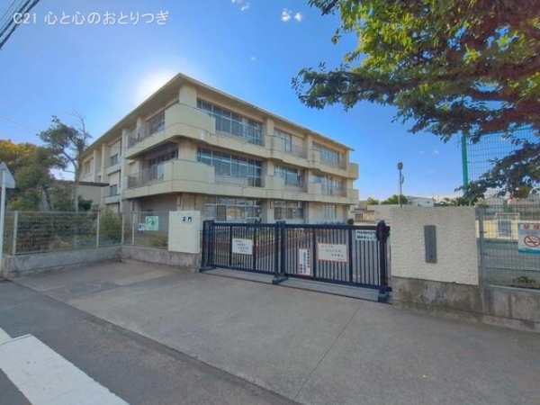 藤沢市鵠沼松が岡４丁目の土地(藤沢市立鵠洋小学校)