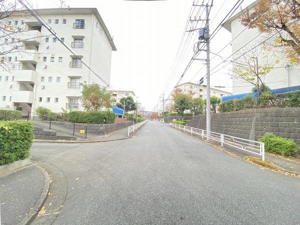 左近山団地４　１６号棟