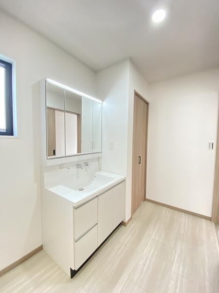 横浜市瀬谷区北新　新築戸建　全2棟　A号棟