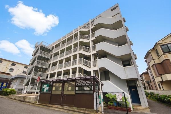 大和スカイハイツ1号棟