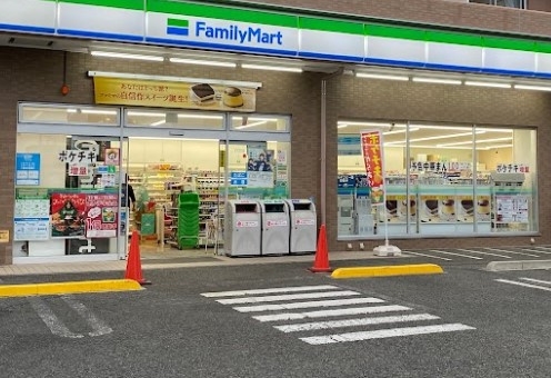 相武台団地１５１７号棟(ファミリーマート座間郵便局前店)