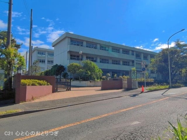 藤沢市大庭の中古一戸建て(藤沢市立大庭中学校)