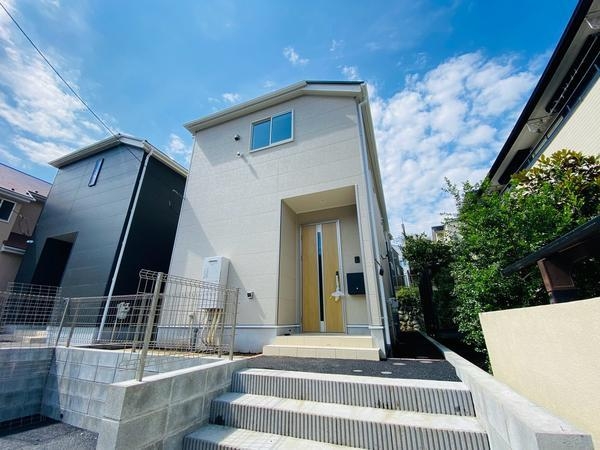 横浜市瀬谷区宮沢２丁目　新築戸建　全2棟　1号棟