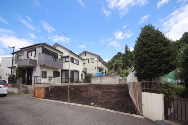 座間市緑ケ丘３丁目の土地